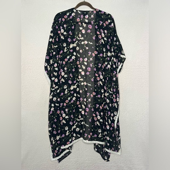 Steve Madden Floral Lace Edge Shawl-Black/White//Pink-Women’s One Size-Bohemian - Picture 2 of 7